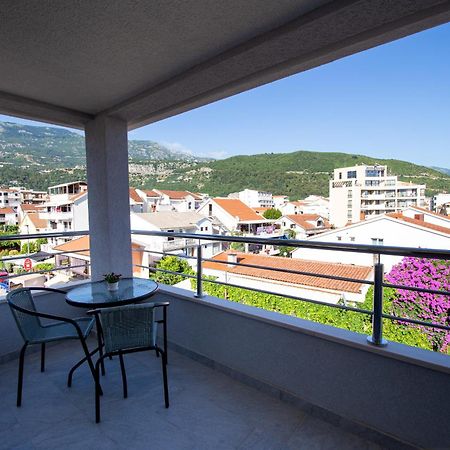 Apartments Sirena - Modern Stay With Free Parking 布德瓦 外观 照片