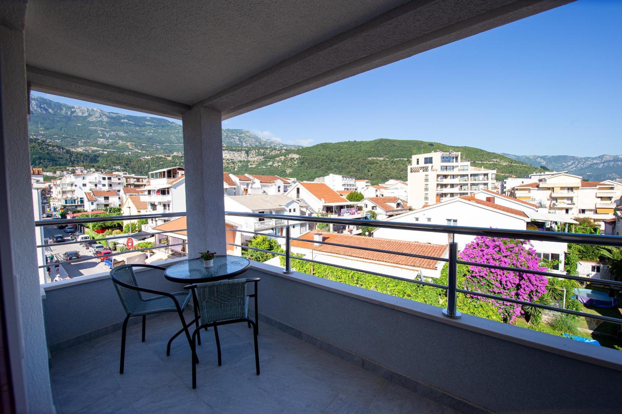 Apartments Sirena - Modern Stay With Free Parking 布德瓦 外观 照片