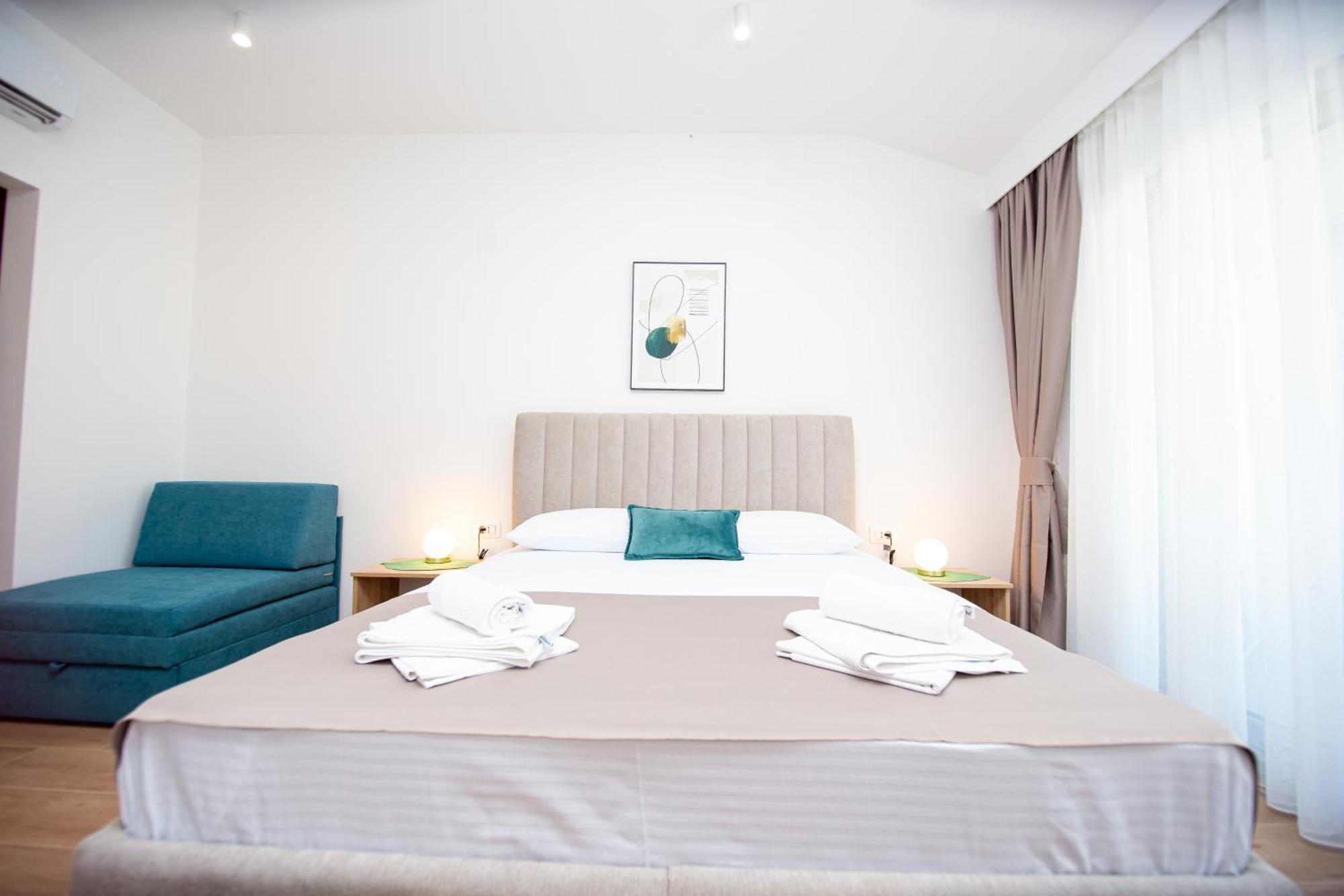Apartments Sirena - Modern Stay With Free Parking 布德瓦 外观 照片