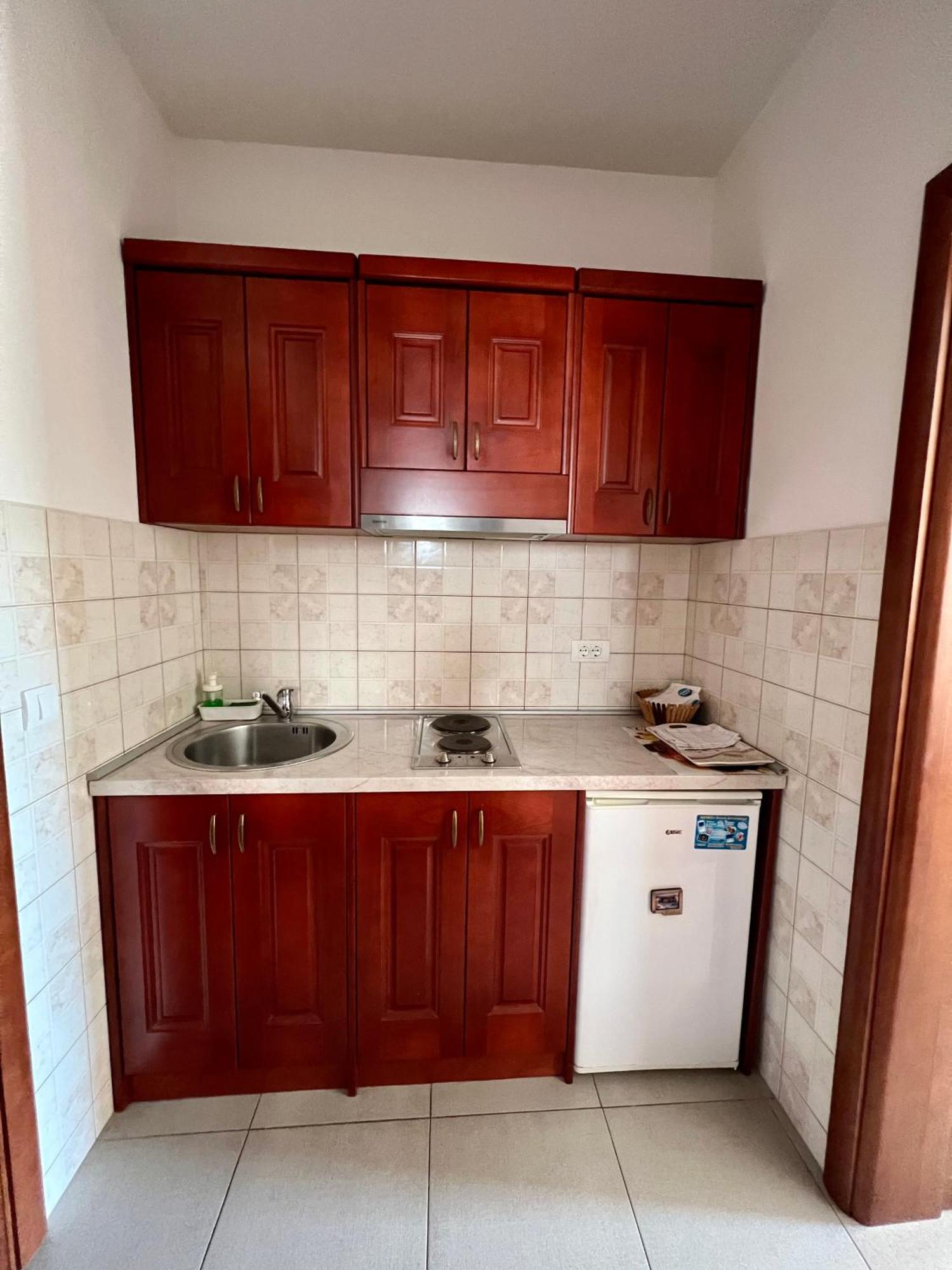 Apartments Sirena - Modern Stay With Free Parking 布德瓦 外观 照片