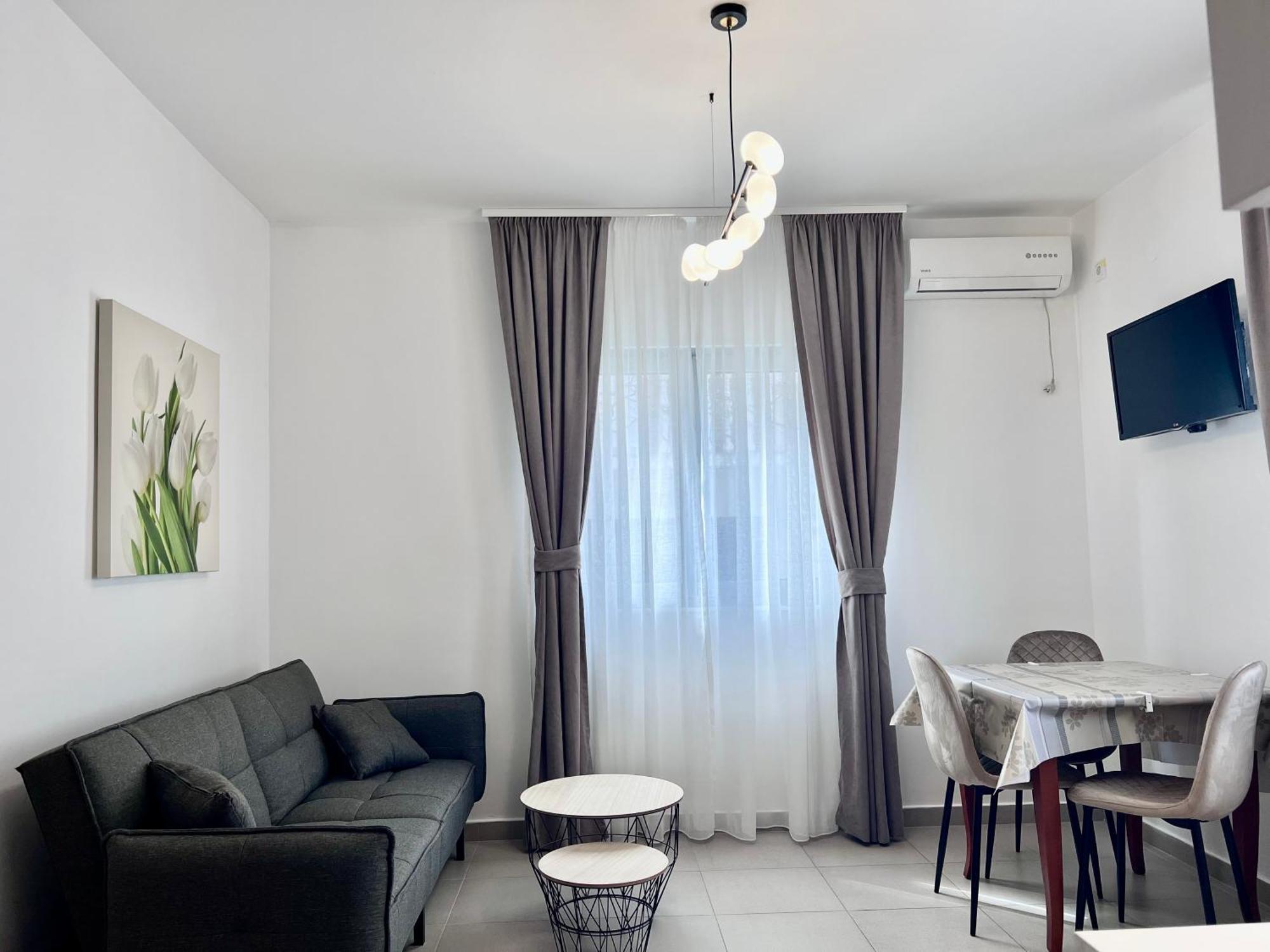 Apartments Sirena - Modern Stay With Free Parking 布德瓦 外观 照片